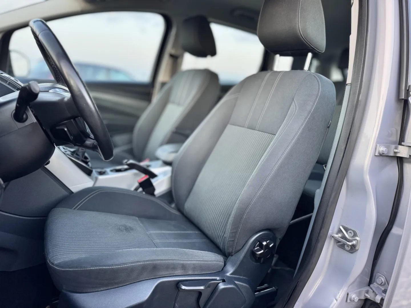 Cumpara/ Vinde online Ford C-Max 2010 SH, la cel mai bun pret pentru tine!