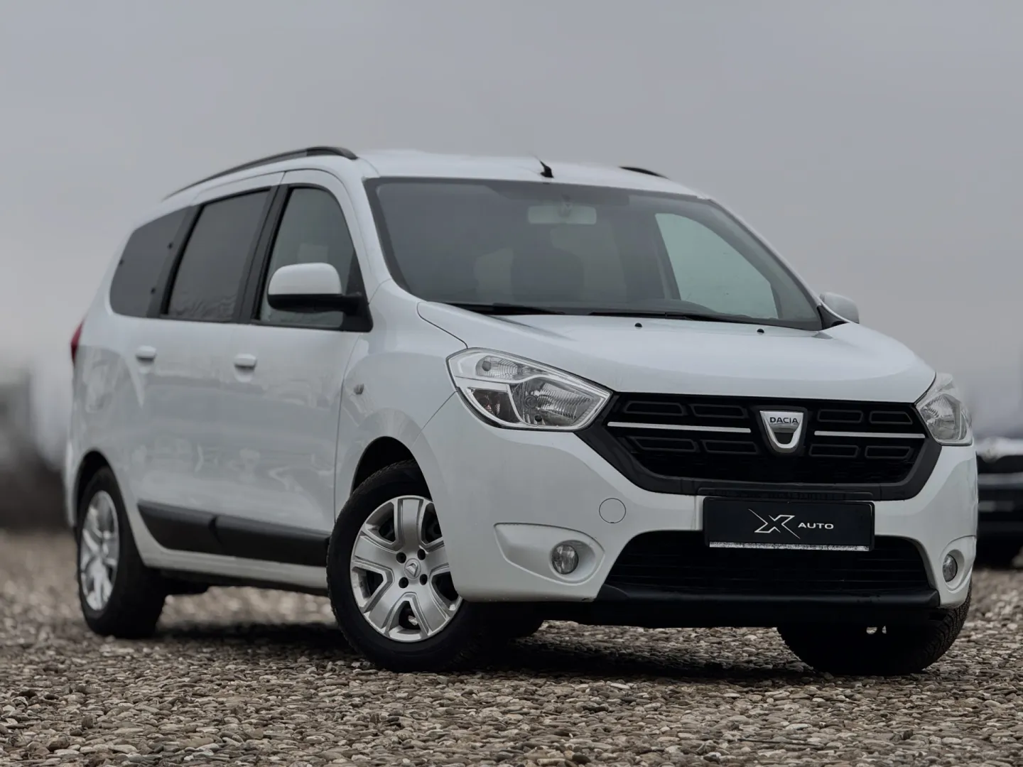 Cumpara/ Vinde online Dacia Lodgy 2017 SH, la cel mai bun pret pentru tine!