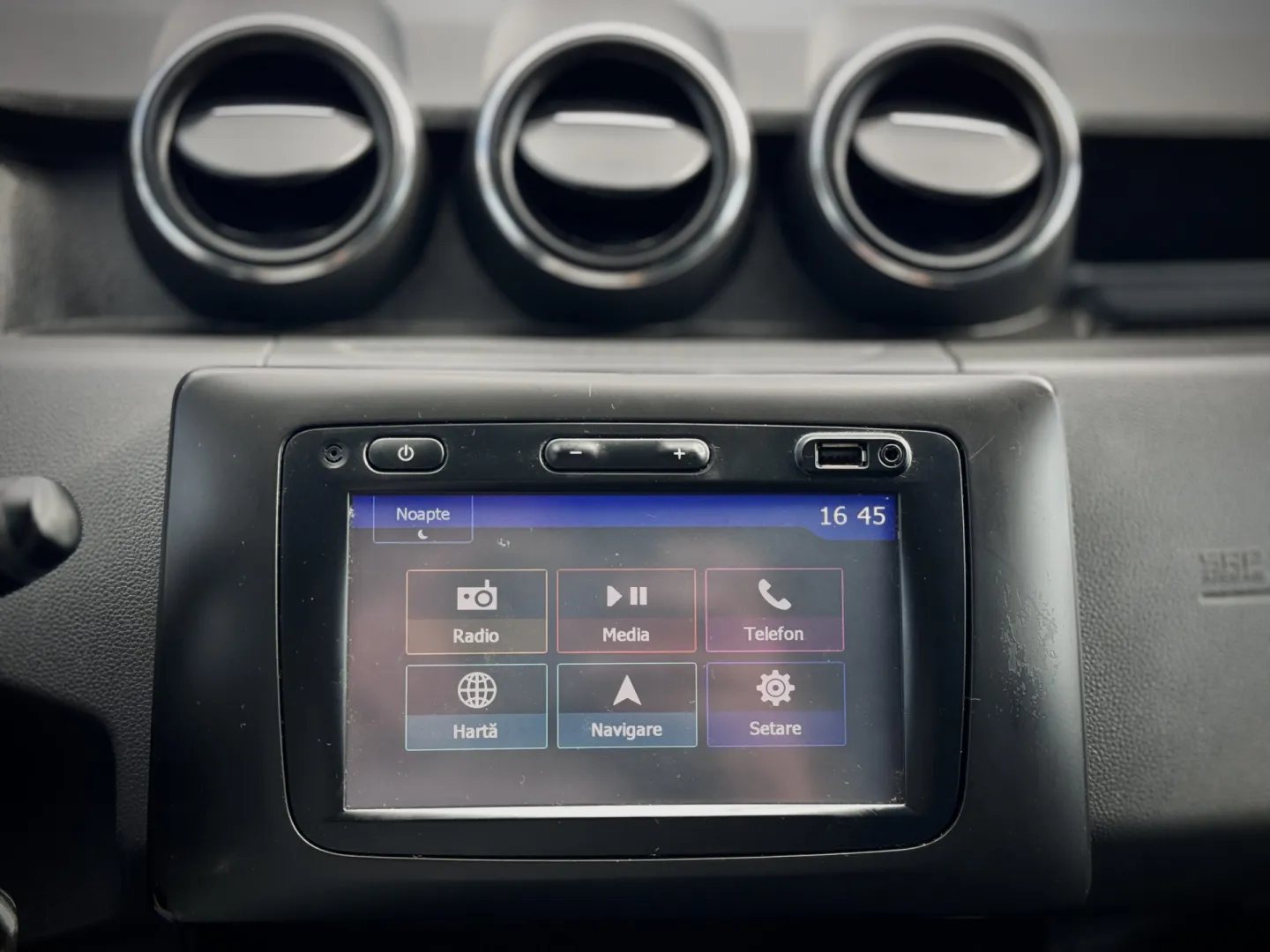 Cumpara/ Vinde online Dacia Duster 2018 SH, la cel mai bun pret pentru tine!