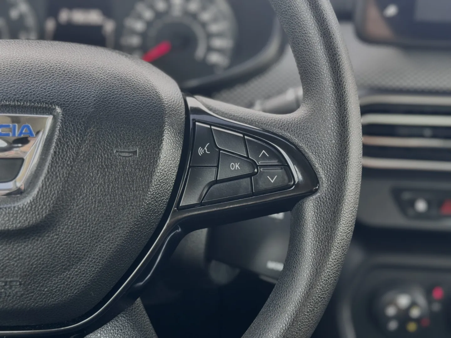 Cumpara/ Vinde online Dacia Logan 2022 SH, la cel mai bun pret pentru tine!