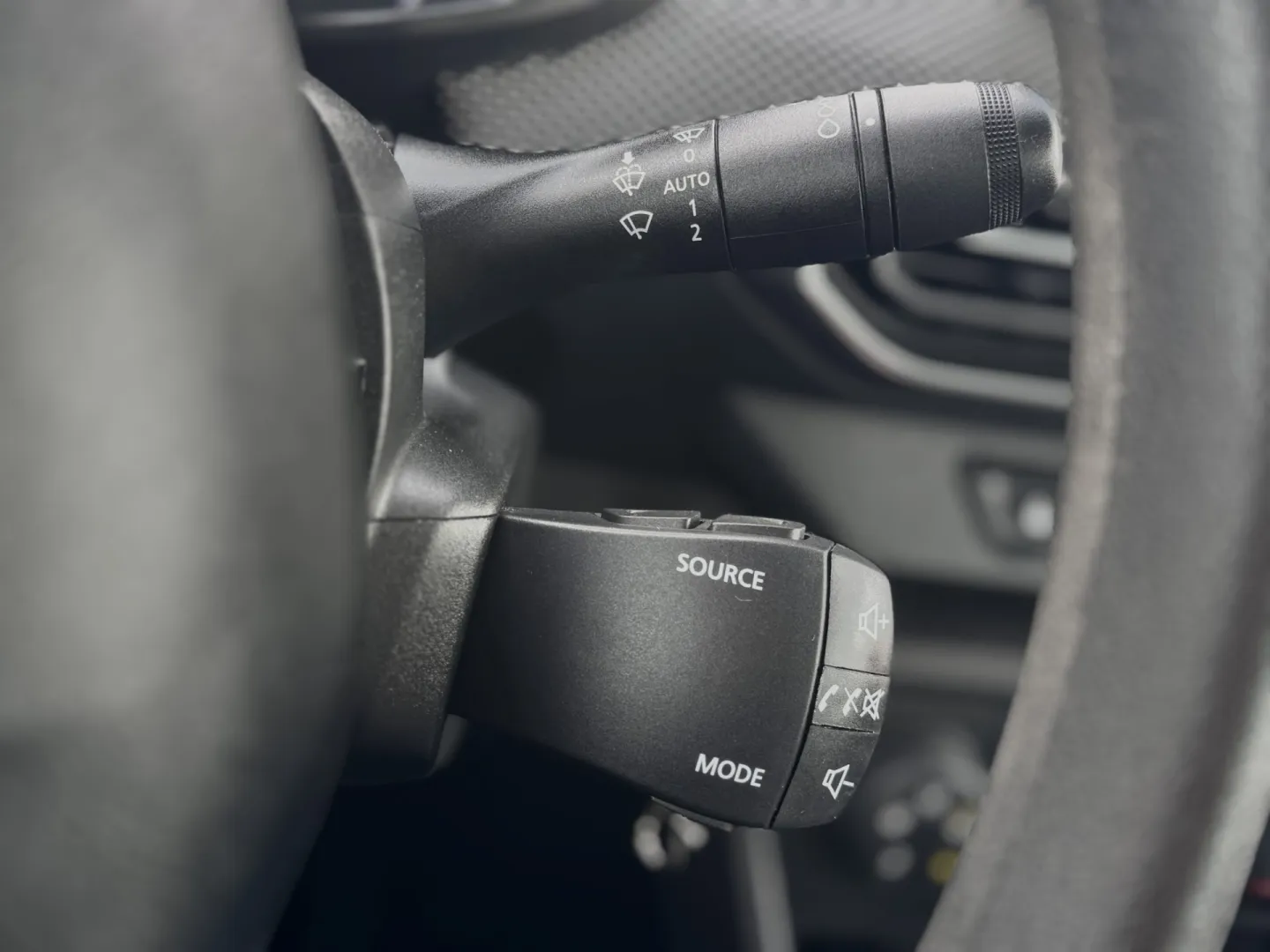 Cumpara/ Vinde online Dacia Logan 2022 SH, la cel mai bun pret pentru tine!