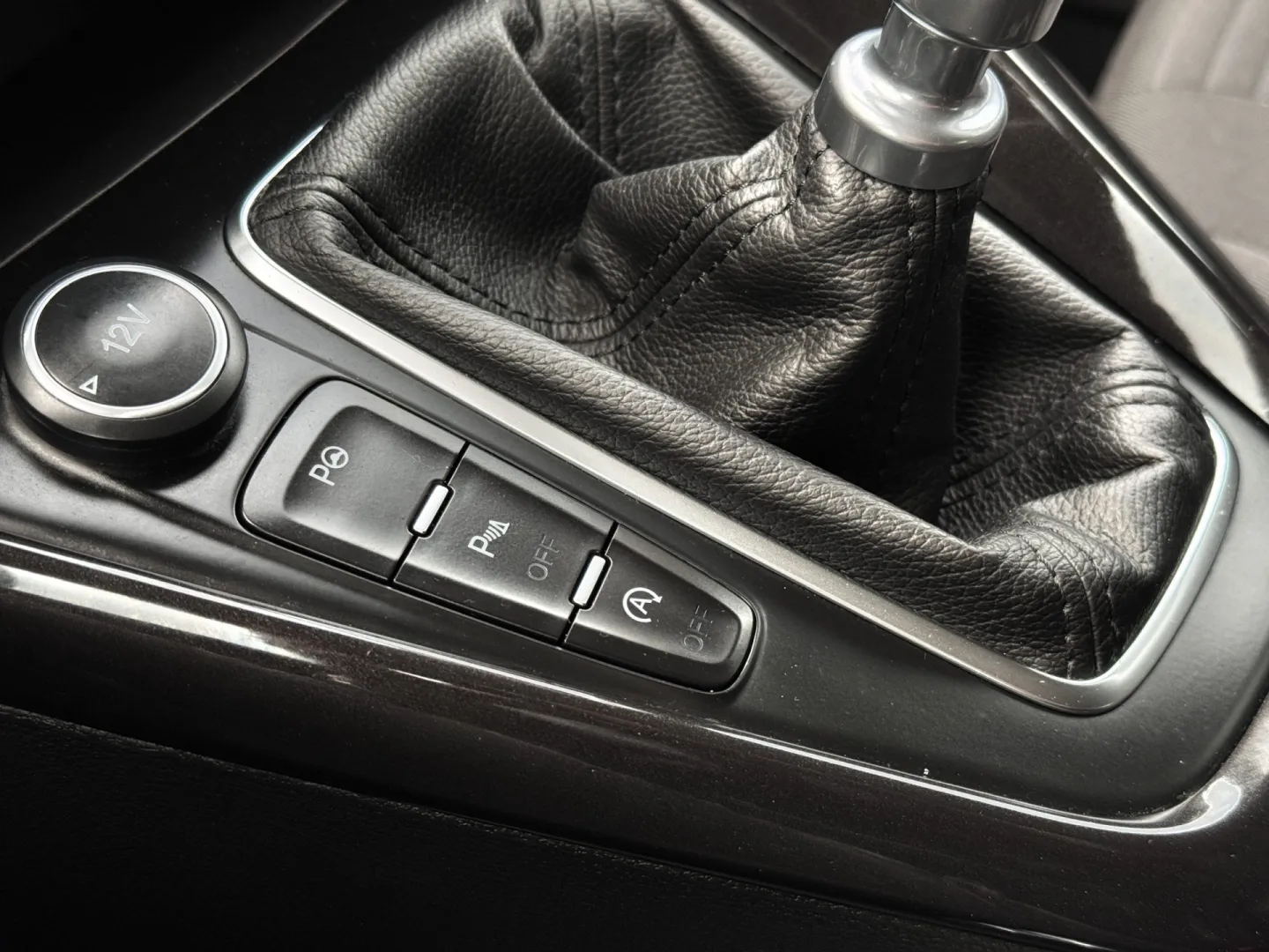Cumpara/ Vinde online Ford Focus 2017 SH, la cel mai bun pret pentru tine!