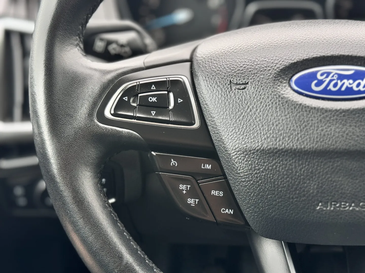 Cumpara/ Vinde online Ford Focus 2017 SH, la cel mai bun pret pentru tine!