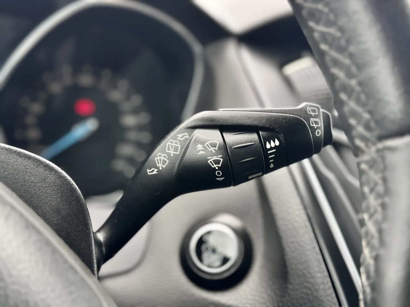 Cumpara/ Vinde online Ford Focus 2017 SH, la cel mai bun pret pentru tine!