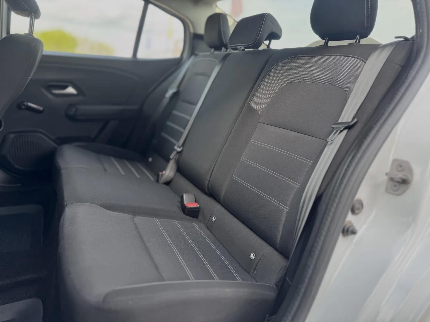 Cumpara/ Vinde online Dacia Logan 2022 SH, la cel mai bun pret pentru tine!