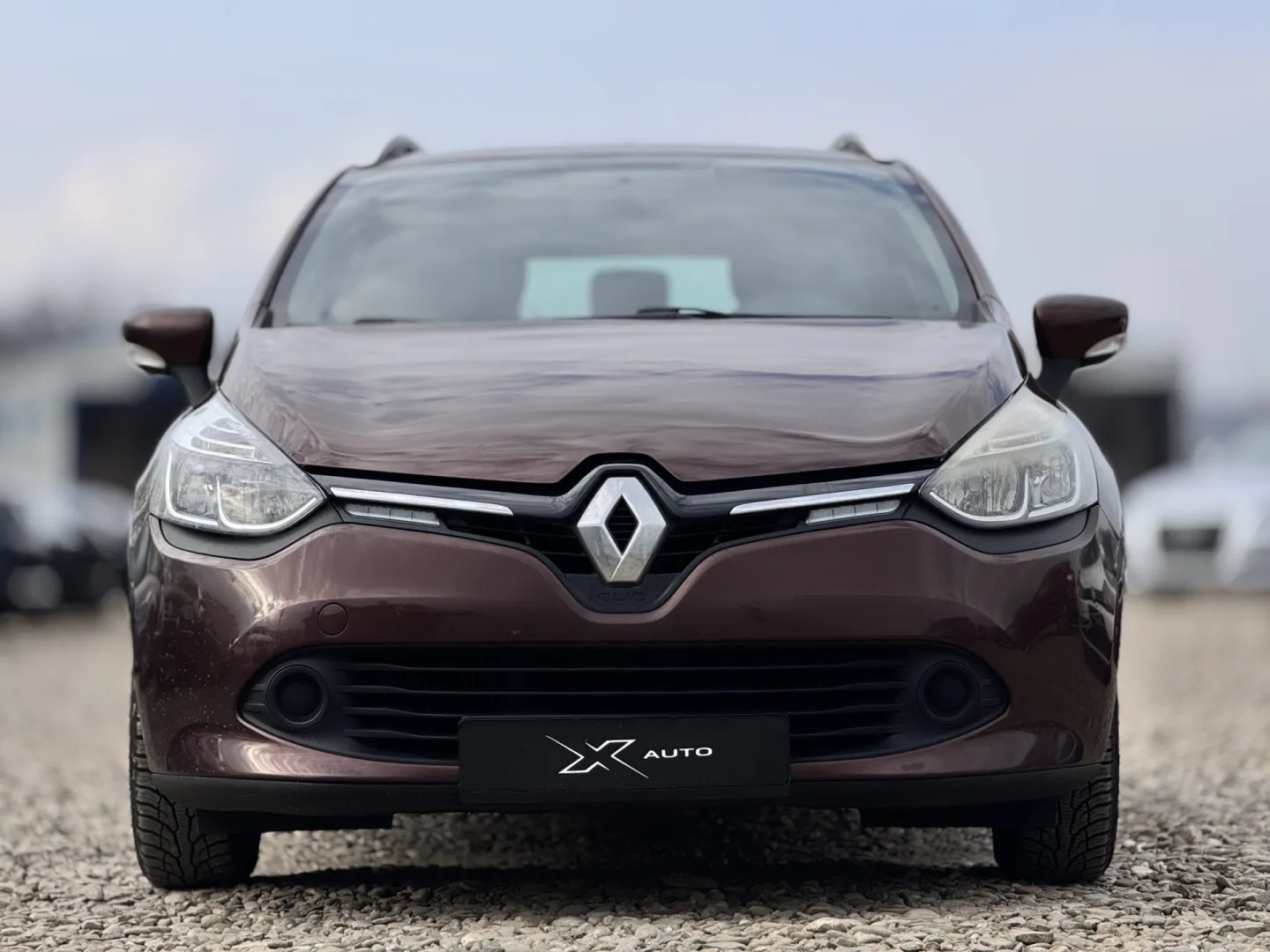 Cumpara/ Vinde online Renault  Clio 2015 SH, la cel mai bun pret pentru tine!