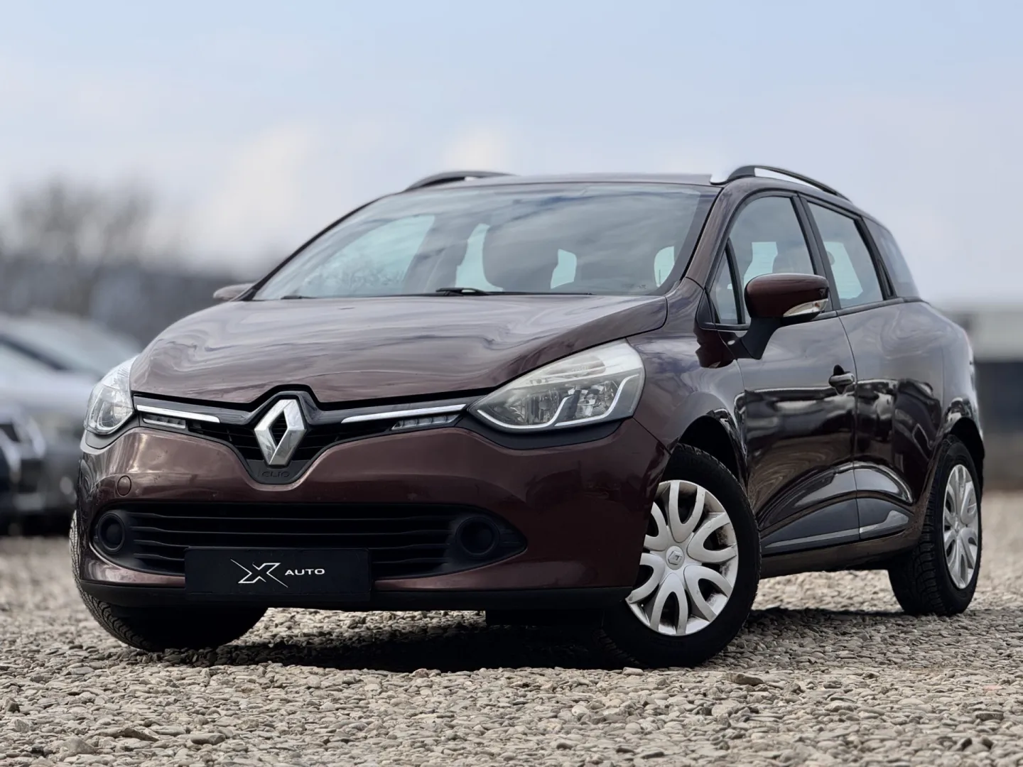 Cumpara/ Vinde online Renault  Clio 2015 SH, la cel mai bun pret pentru tine!