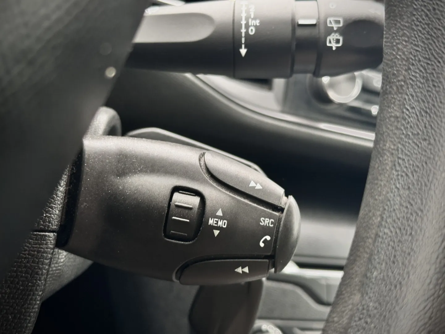 Cumpara/ Vinde online Peugeot 308 2014 SH, la cel mai bun pret pentru tine!