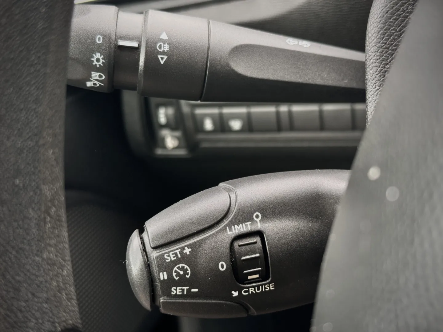 Cumpara/ Vinde online Peugeot 308 2014 SH, la cel mai bun pret pentru tine!