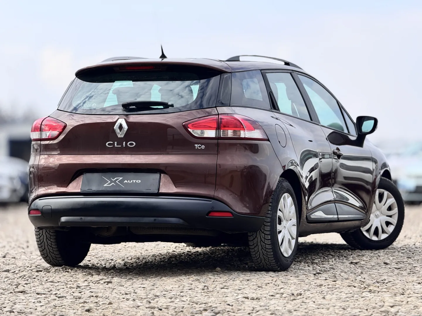 Cumpara/ Vinde online Renault  Clio 2015 SH, la cel mai bun pret pentru tine!