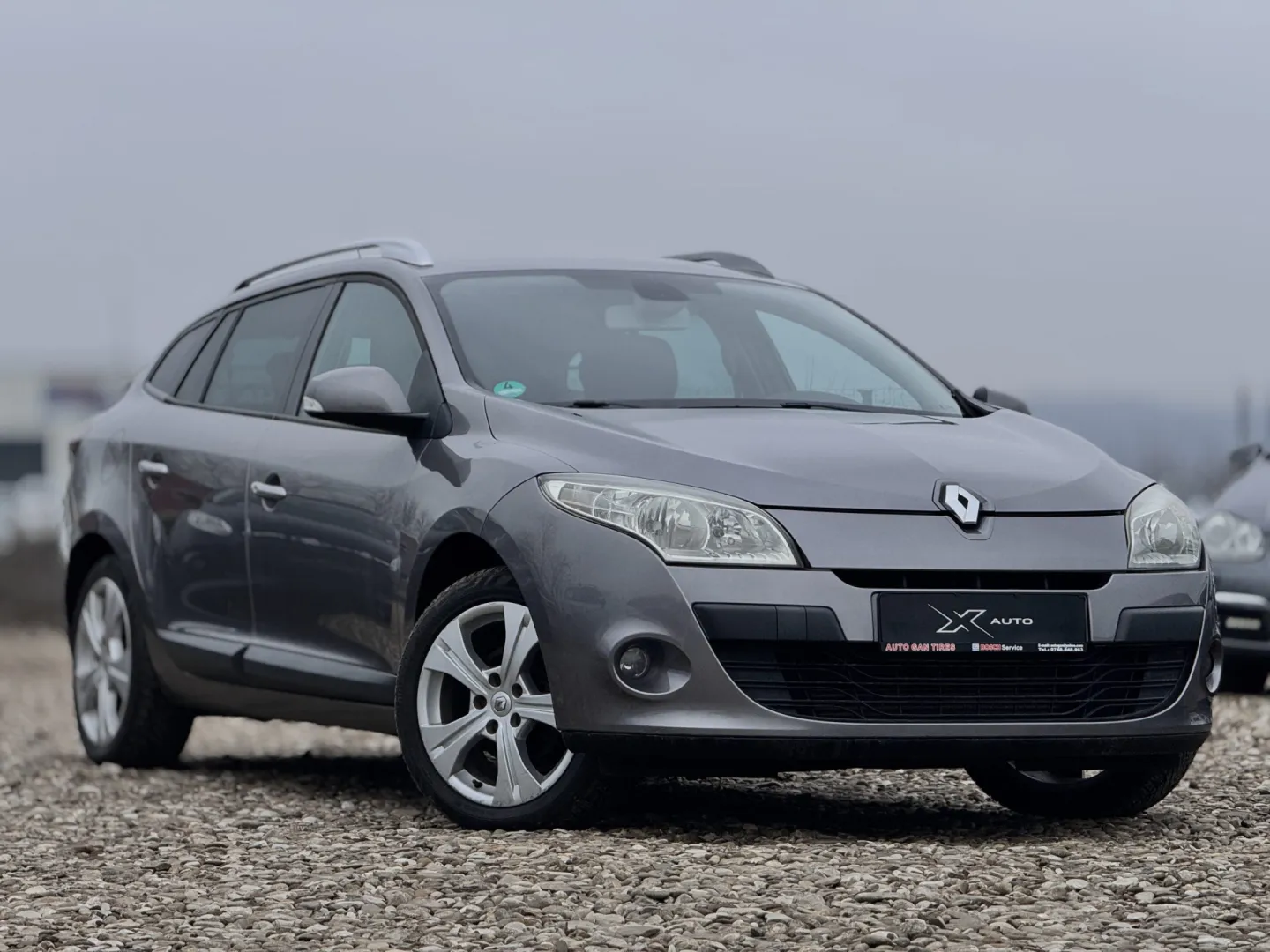Cumpara/ Vinde online Renault  Megane 2009 SH, la cel mai bun pret pentru tine!
