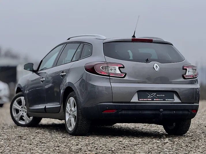Cumpără / Vinde Renault  Megane 2009 SH, la cel mai bun pret pentru tine!