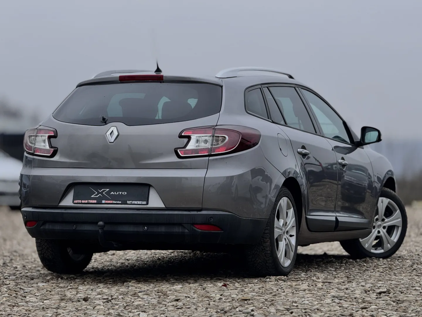 Cumpara/ Vinde online Renault  Megane 2009 SH, la cel mai bun pret pentru tine!