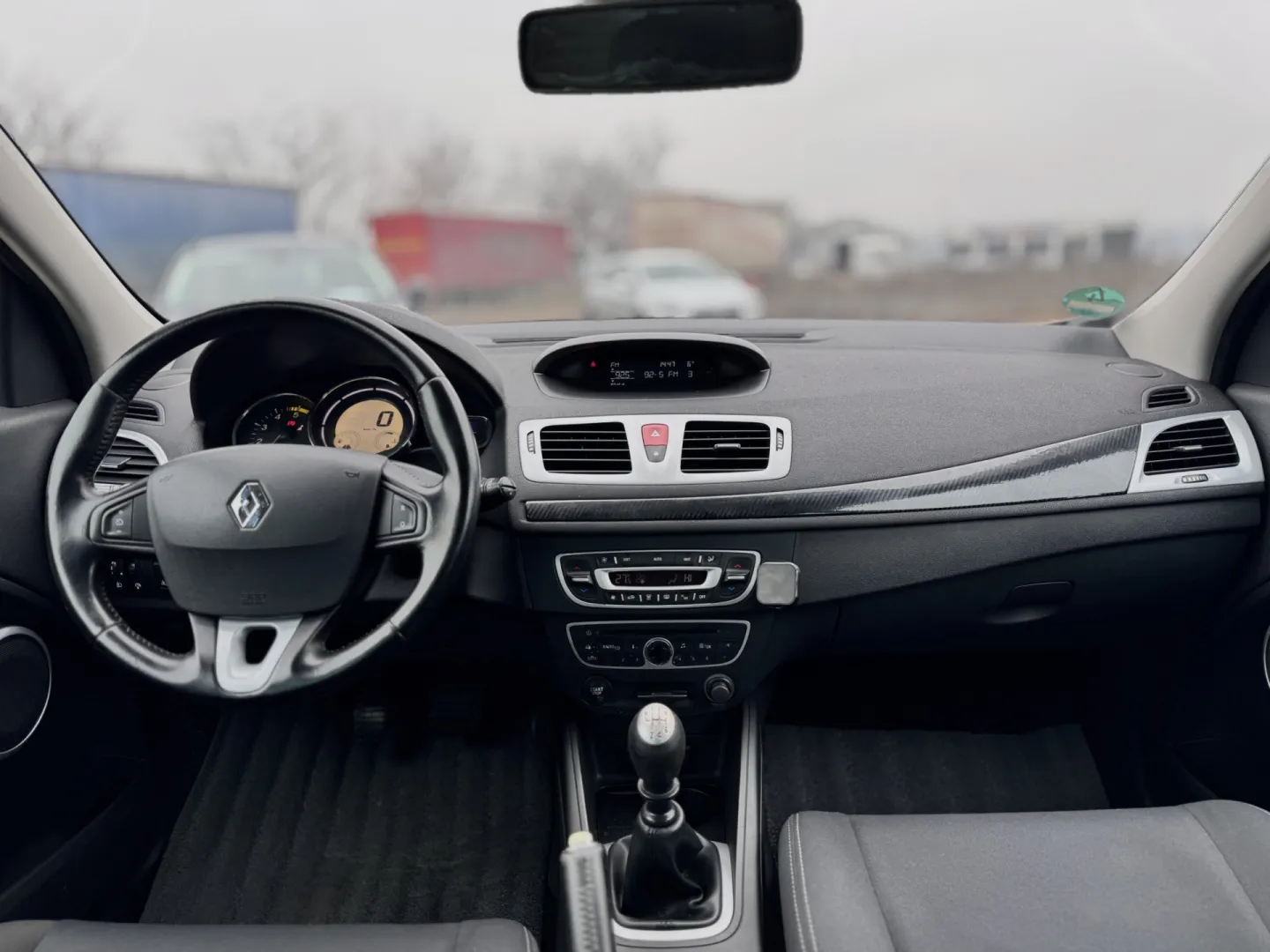 Cumpara/ Vinde online Renault  Megane 2009 SH, la cel mai bun pret pentru tine!