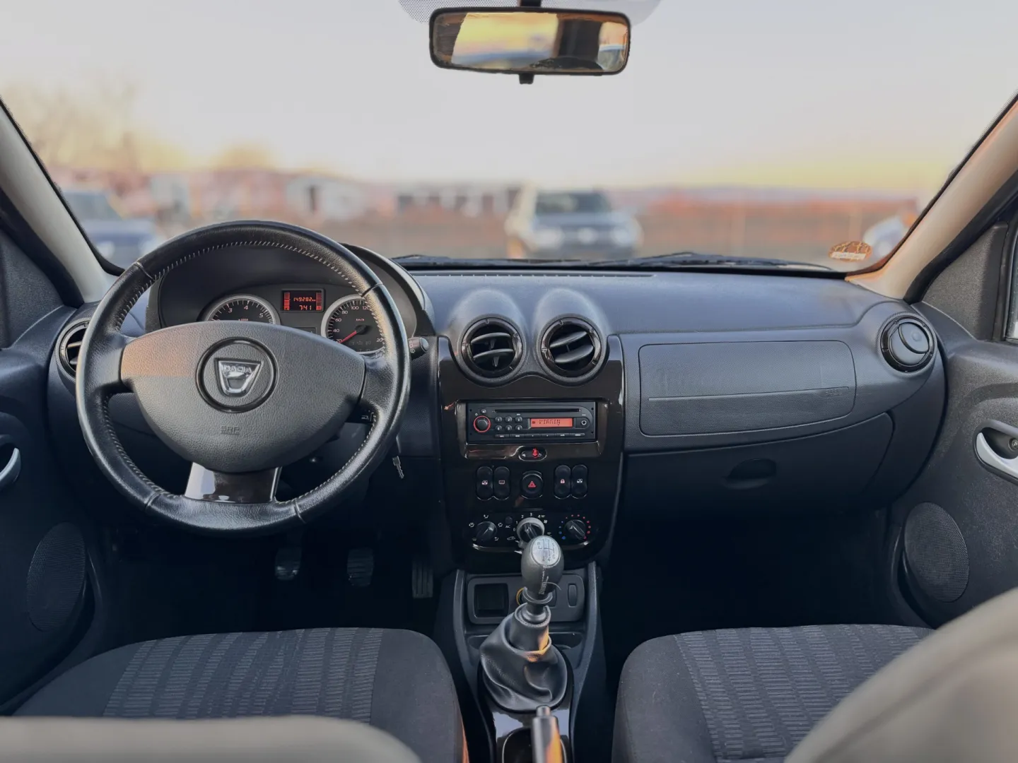 Cumpara/ Vinde online Dacia Duster 2010 SH, la cel mai bun pret pentru tine!
