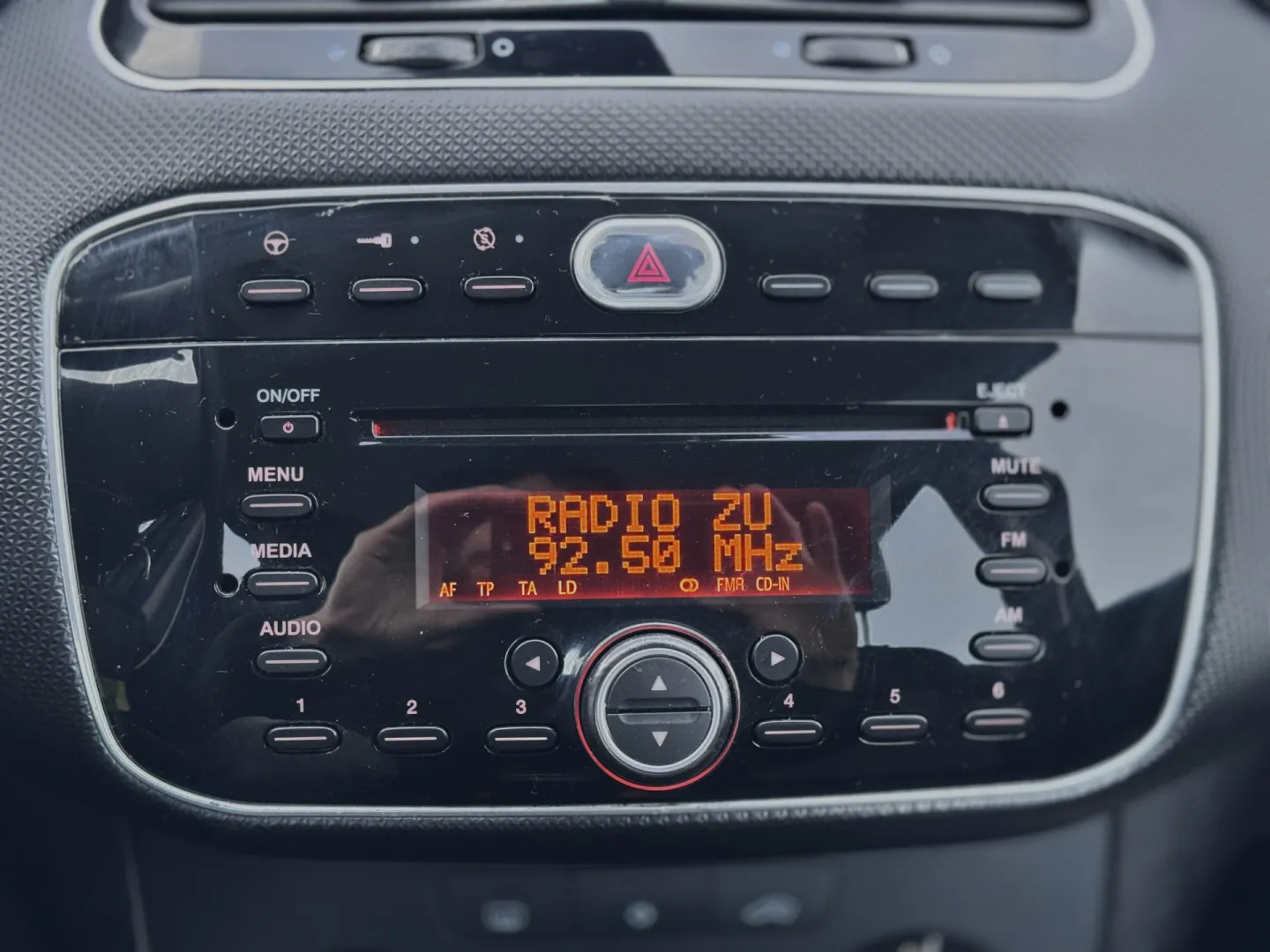 Cumpara/ Vinde online Fiat Punto 2013 SH, la cel mai bun pret pentru tine!