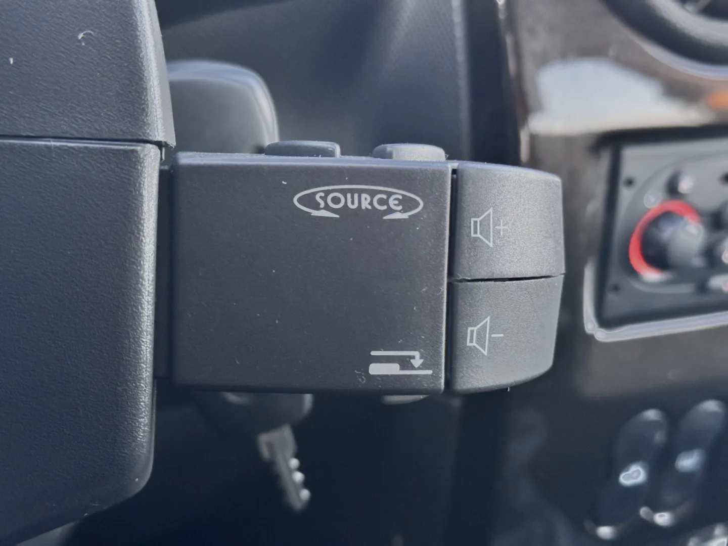 Cumpara/ Vinde online Dacia Duster 2010 SH, la cel mai bun pret pentru tine!
