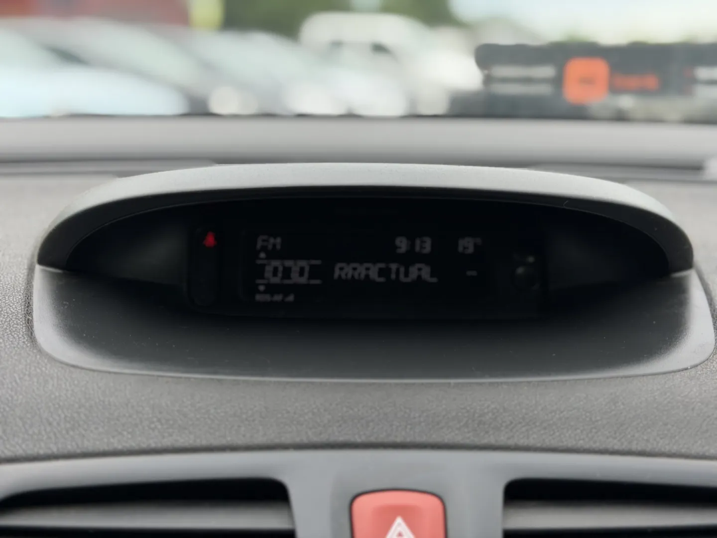 Cumpara/ Vinde online Renault  Megane 2010 SH, la cel mai bun pret pentru tine!