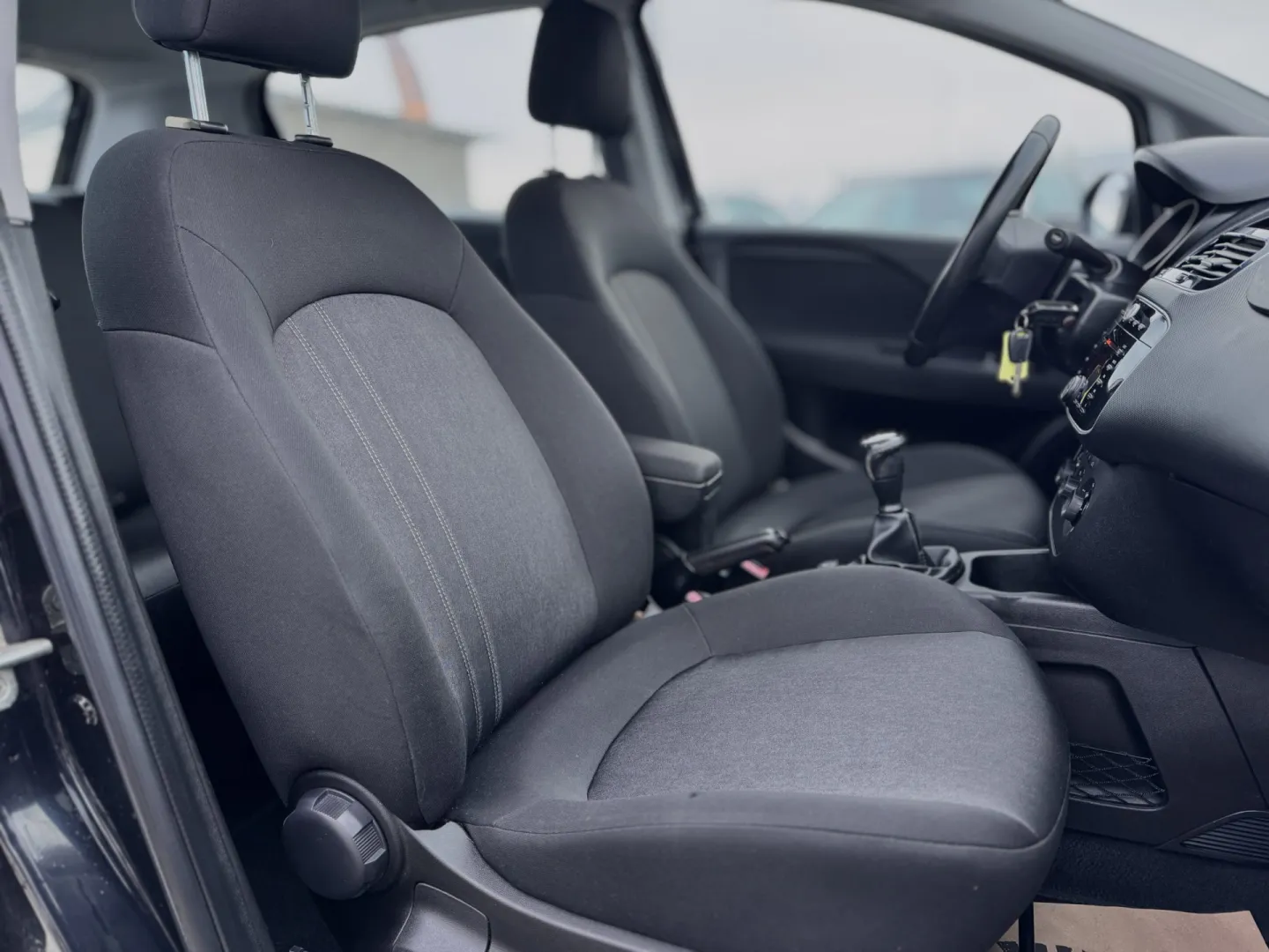 Cumpara/ Vinde online Fiat Punto 2013 SH, la cel mai bun pret pentru tine!