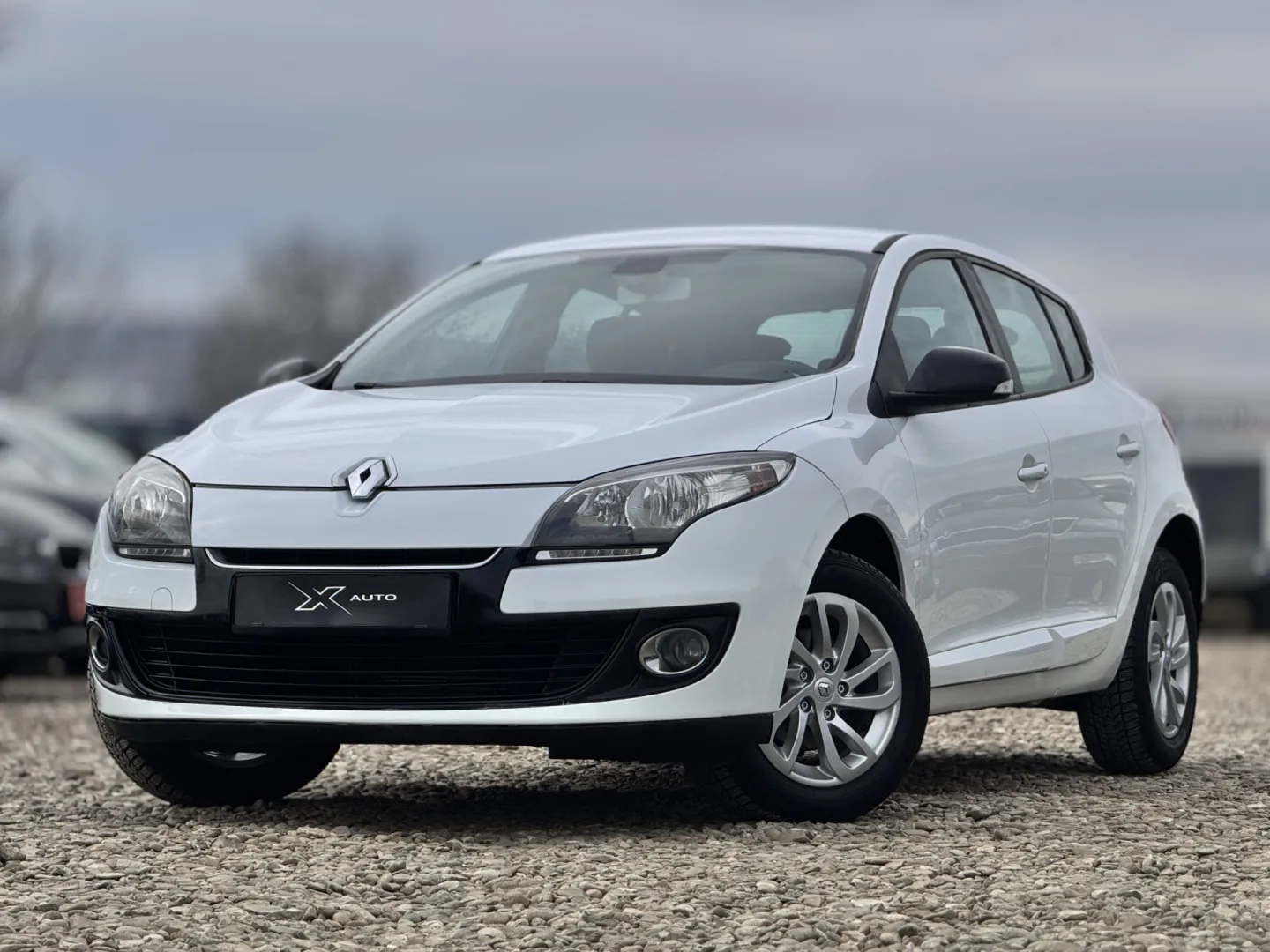Cumpara/ Vinde online Renault  Megane 2013 SH, la cel mai bun pret pentru tine!