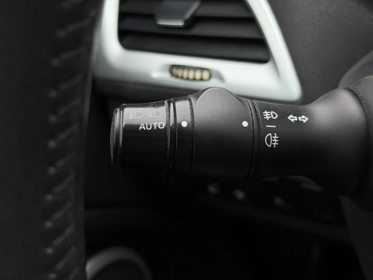 Cumpara/ Vinde online Renault  Megane 2010 SH, la cel mai bun pret pentru tine!