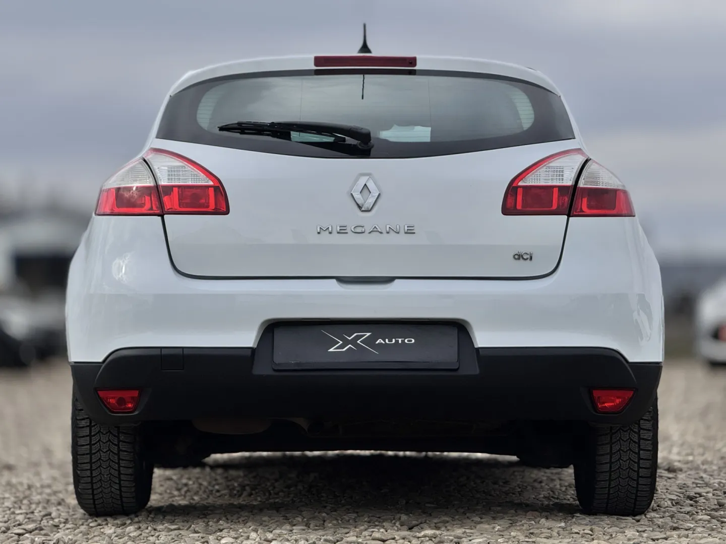 Cumpara/ Vinde online Renault  Megane 2013 SH, la cel mai bun pret pentru tine!
