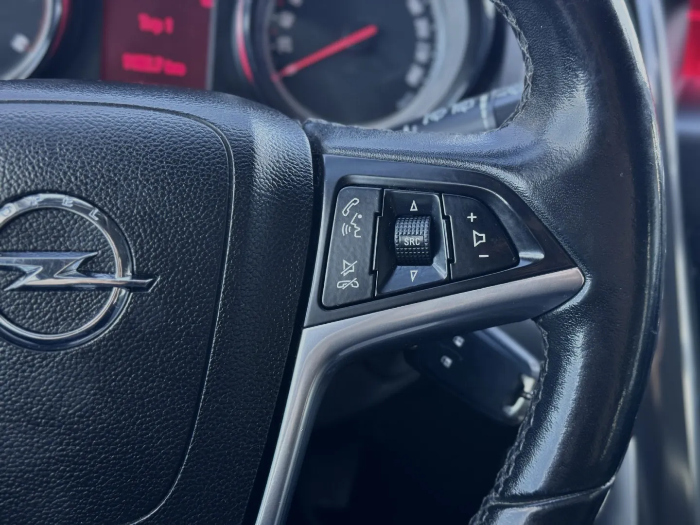 Cumpara/ Vinde online Opel Astra 2010 SH, la cel mai bun pret pentru tine!