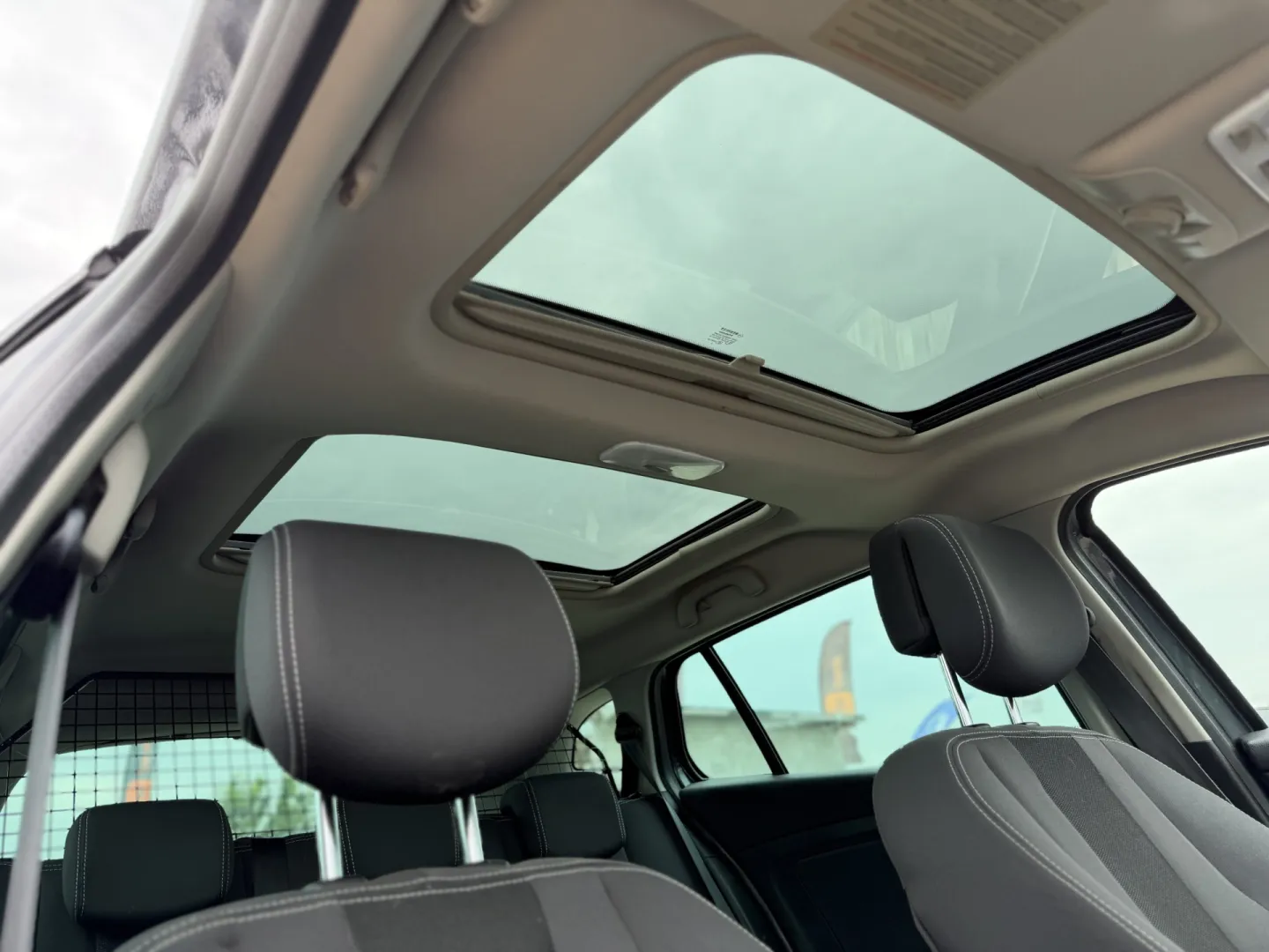 Cumpara/ Vinde online Renault  Megane 2010 SH, la cel mai bun pret pentru tine!
