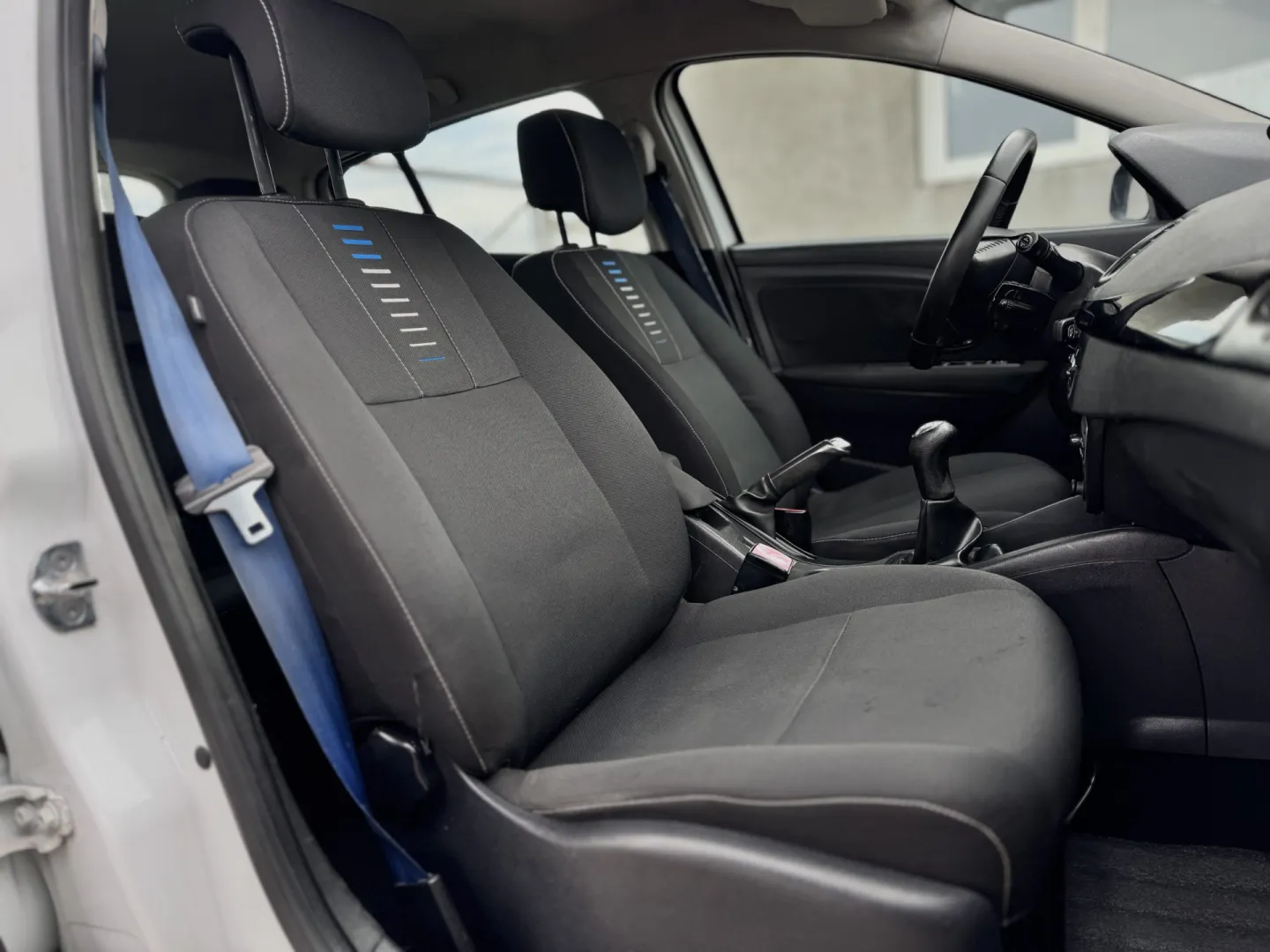 Cumpara/ Vinde online Renault  Megane 2013 SH, la cel mai bun pret pentru tine!