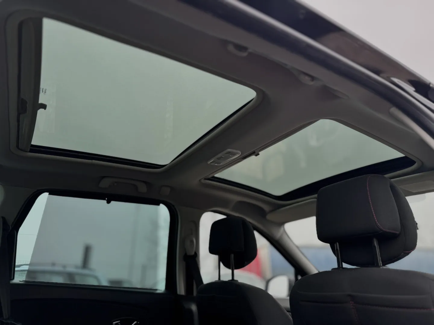 Cumpara/ Vinde online Renault  Scenic 2013 SH, la cel mai bun pret pentru tine!