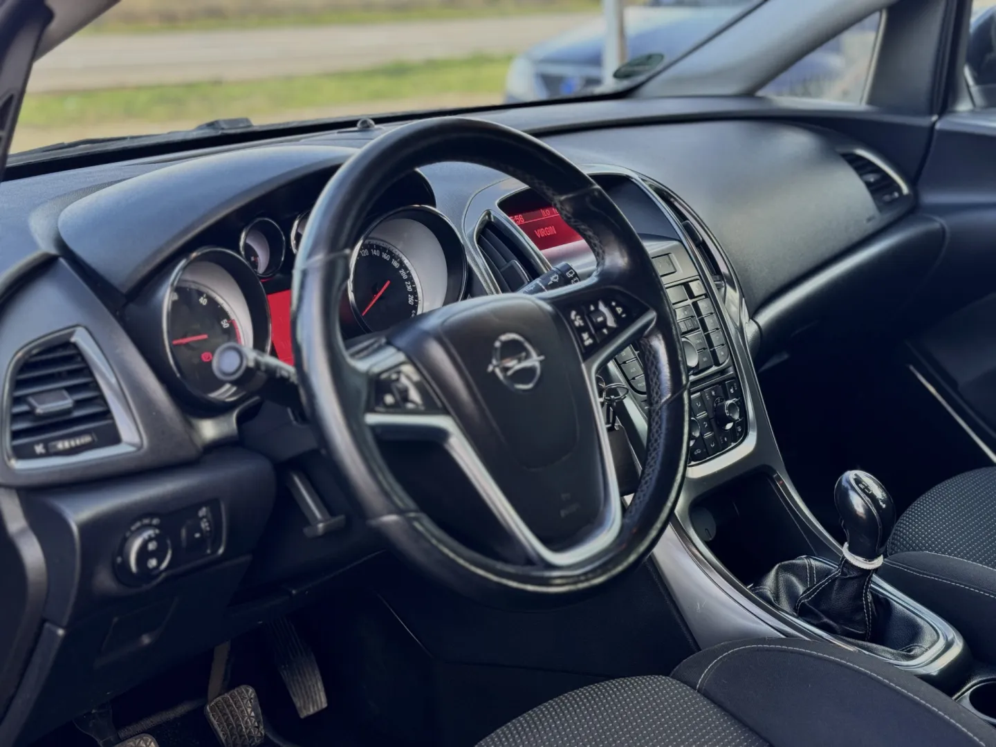 Cumpara/ Vinde online Opel Astra 2010 SH, la cel mai bun pret pentru tine!