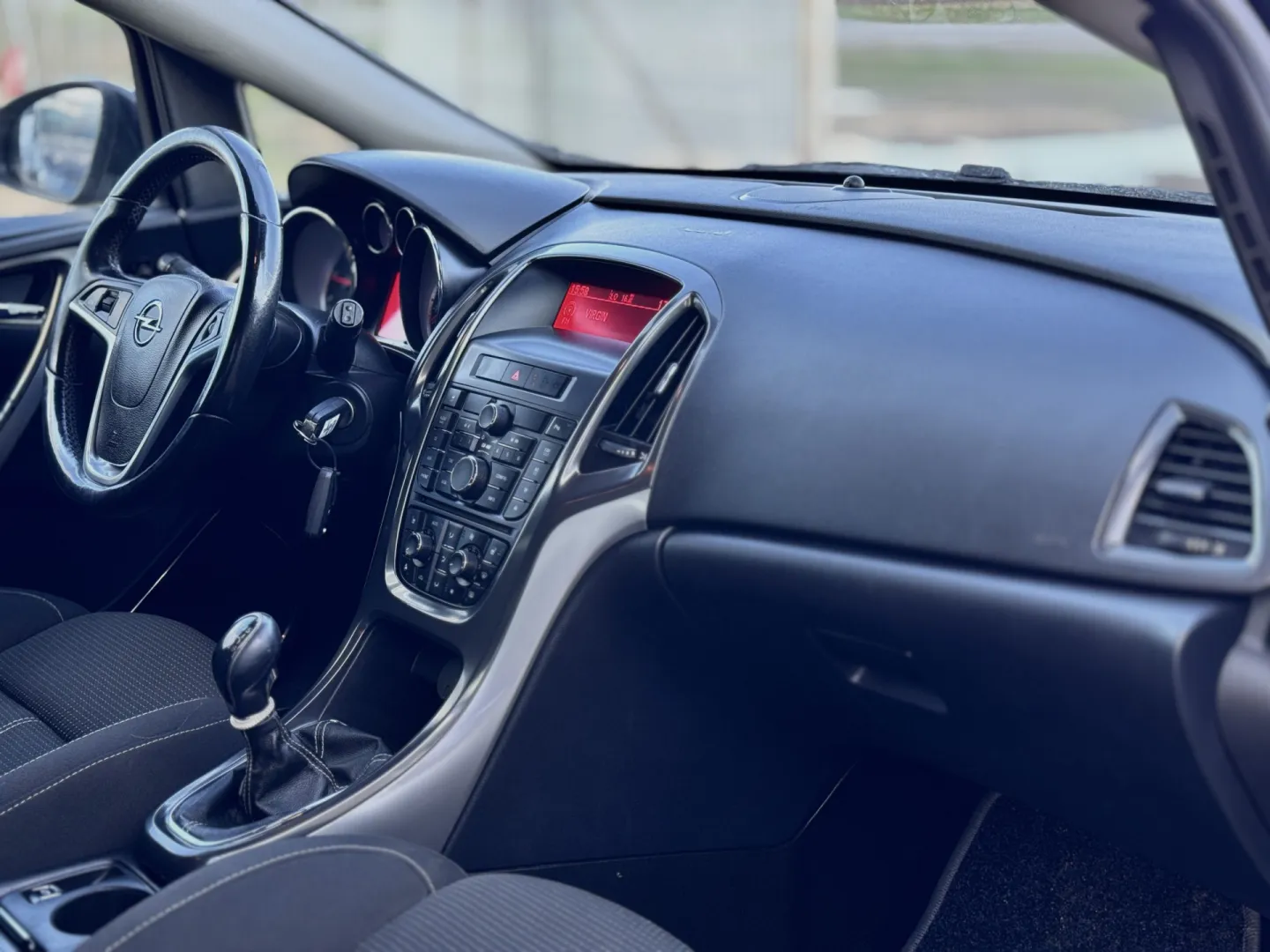 Cumpara/ Vinde online Opel Astra 2010 SH, la cel mai bun pret pentru tine!