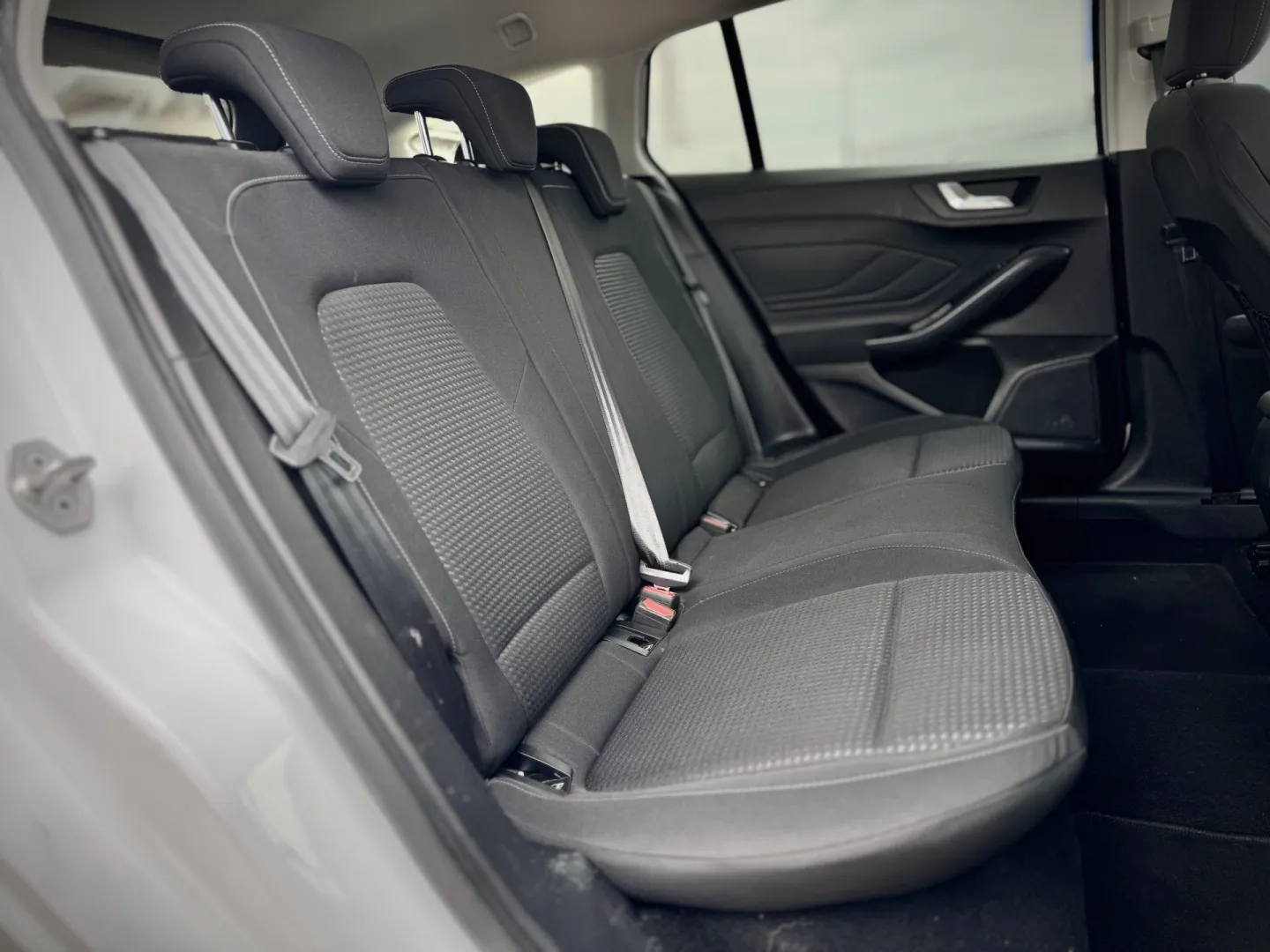 Cumpara/ Vinde online Ford Focus 2019 SH, la cel mai bun pret pentru tine!