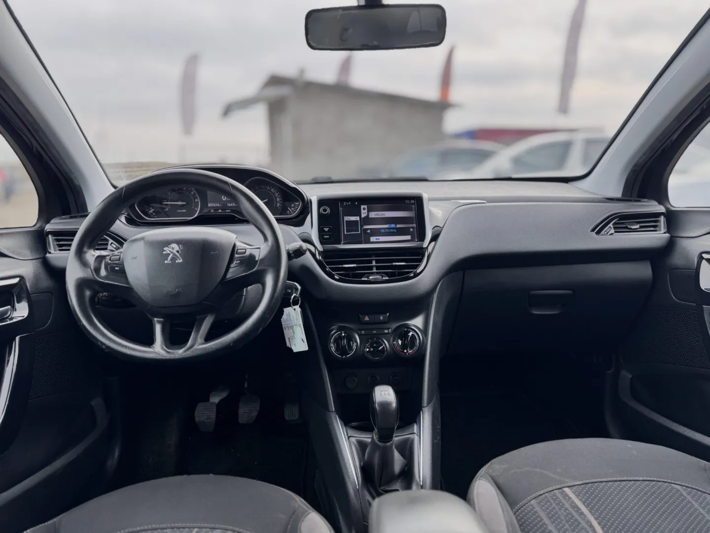 Cumpara/ Vinde online Peugeot 208 2012 SH, la cel mai bun pret pentru tine!