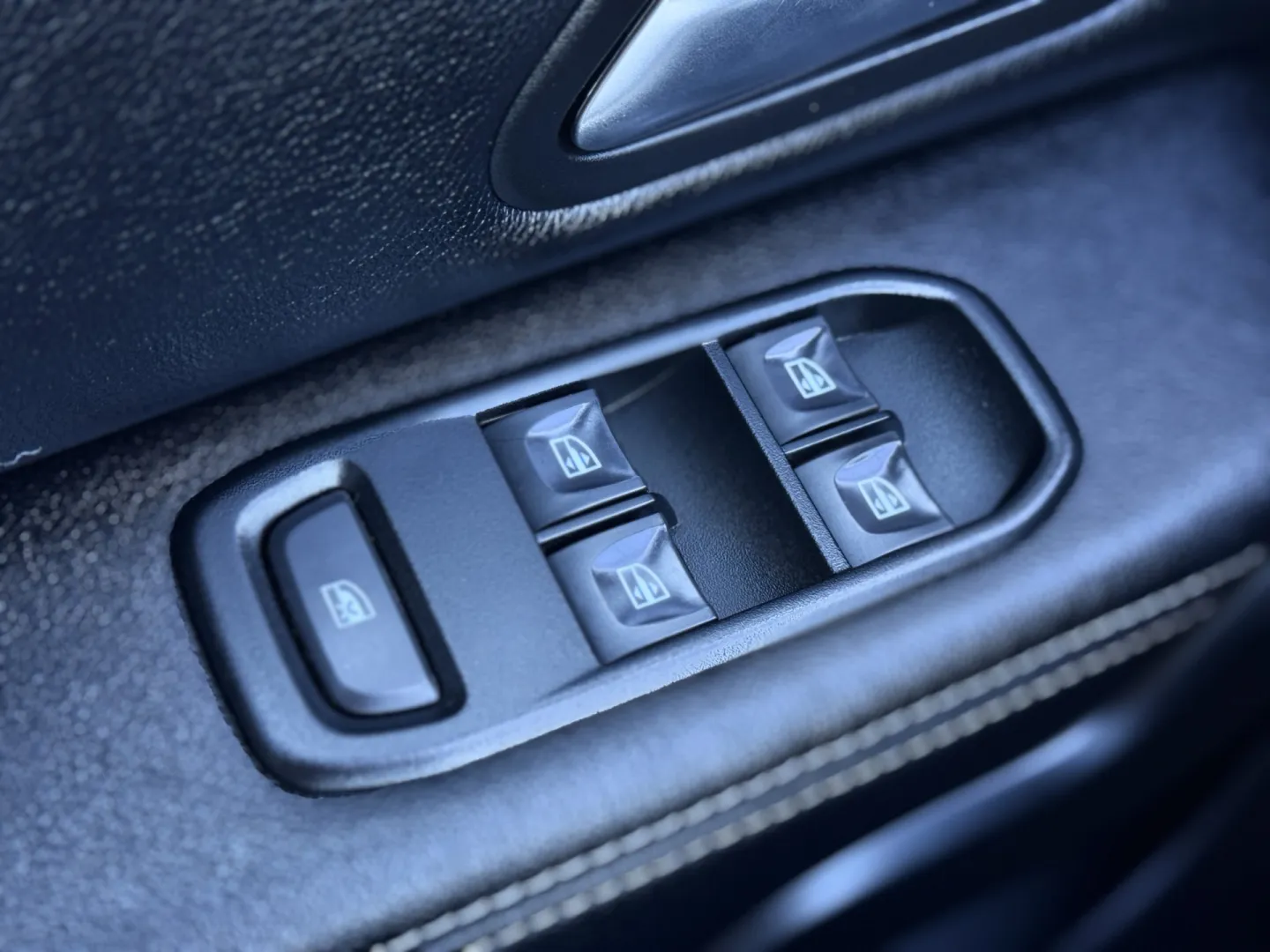 Cumpara/ Vinde online Dacia Duster 2019 SH, la cel mai bun pret pentru tine!