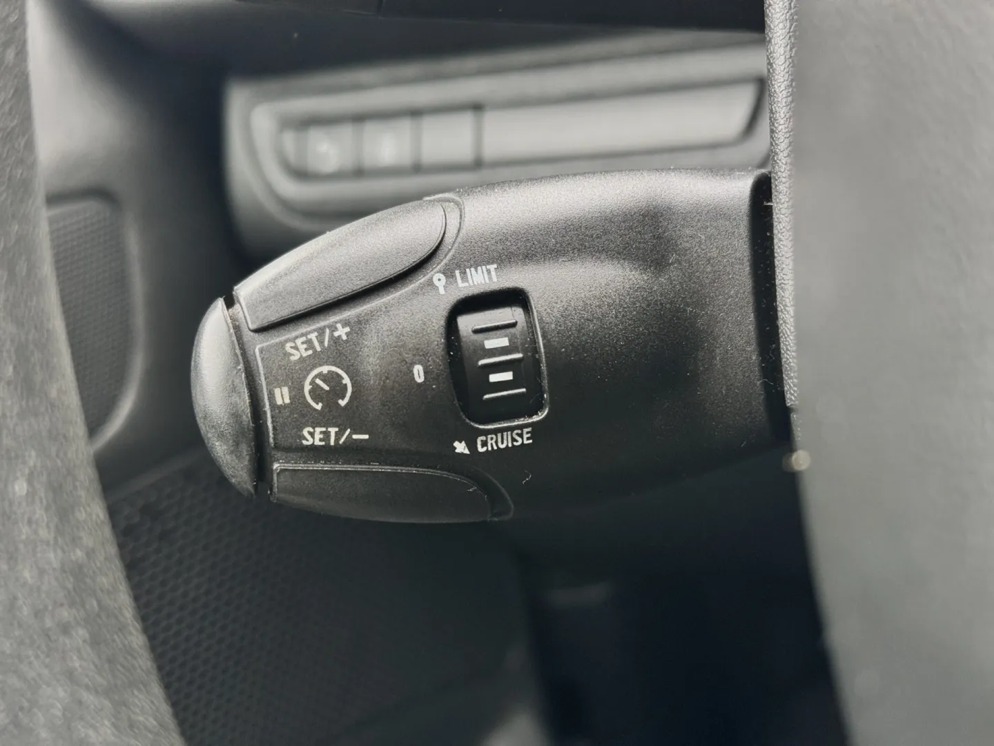 Cumpara/ Vinde online Peugeot 208 2012 SH, la cel mai bun pret pentru tine!