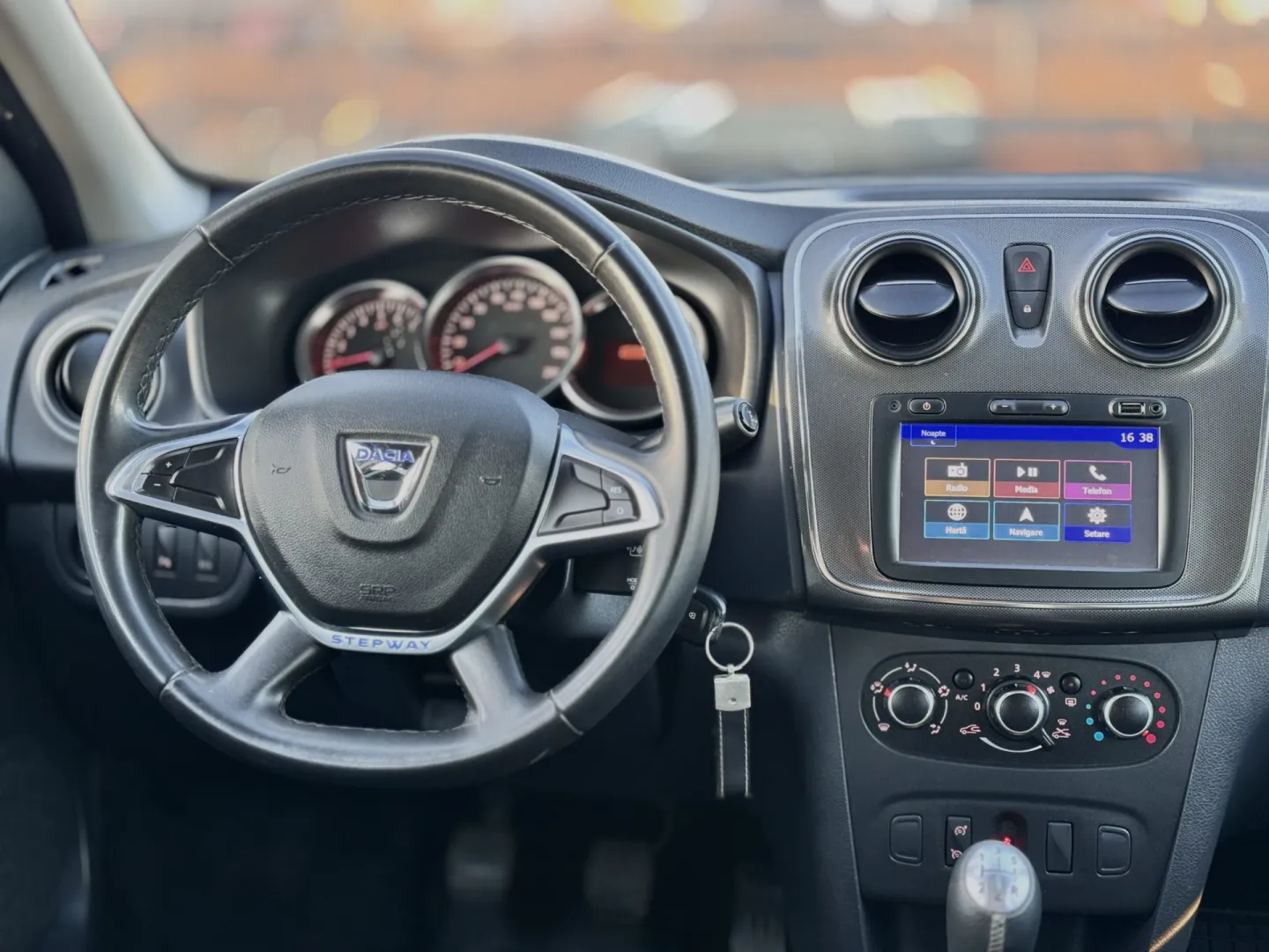 Cumpara/ Vinde online Dacia Logan 2018 SH, la cel mai bun pret pentru tine!