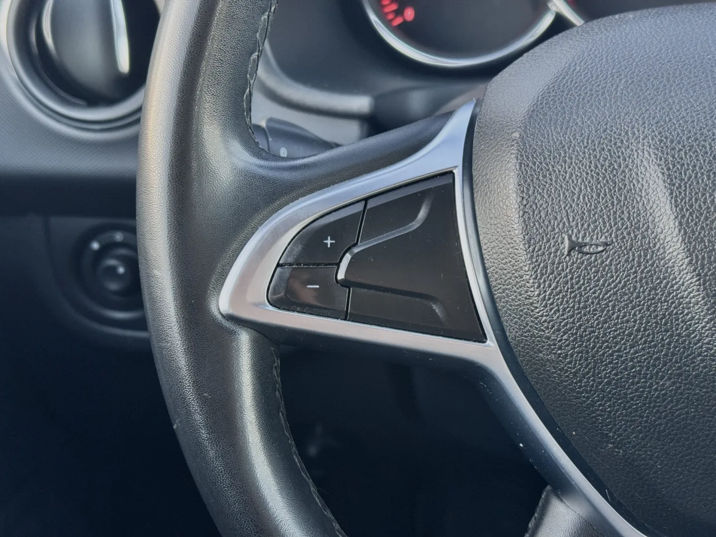 Cumpara/ Vinde online Dacia Logan 2018 SH, la cel mai bun pret pentru tine!