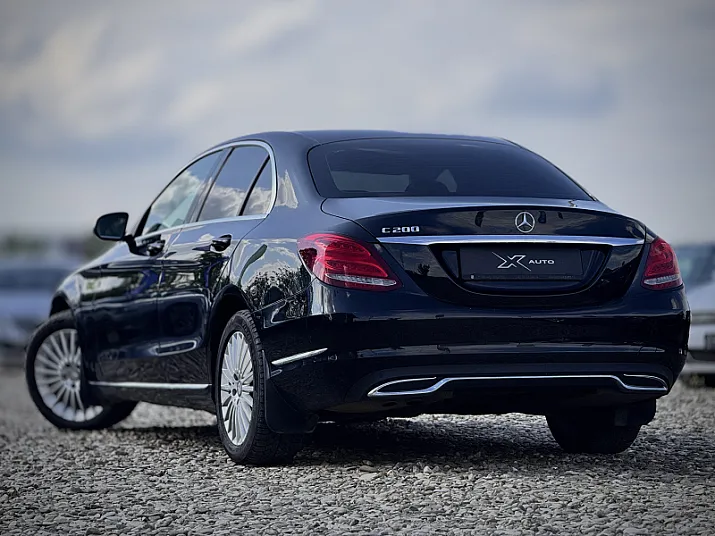 Cumpără / Vinde Mercedes-Benz C-Class 2015 SH, la cel mai bun pret pentru tine!