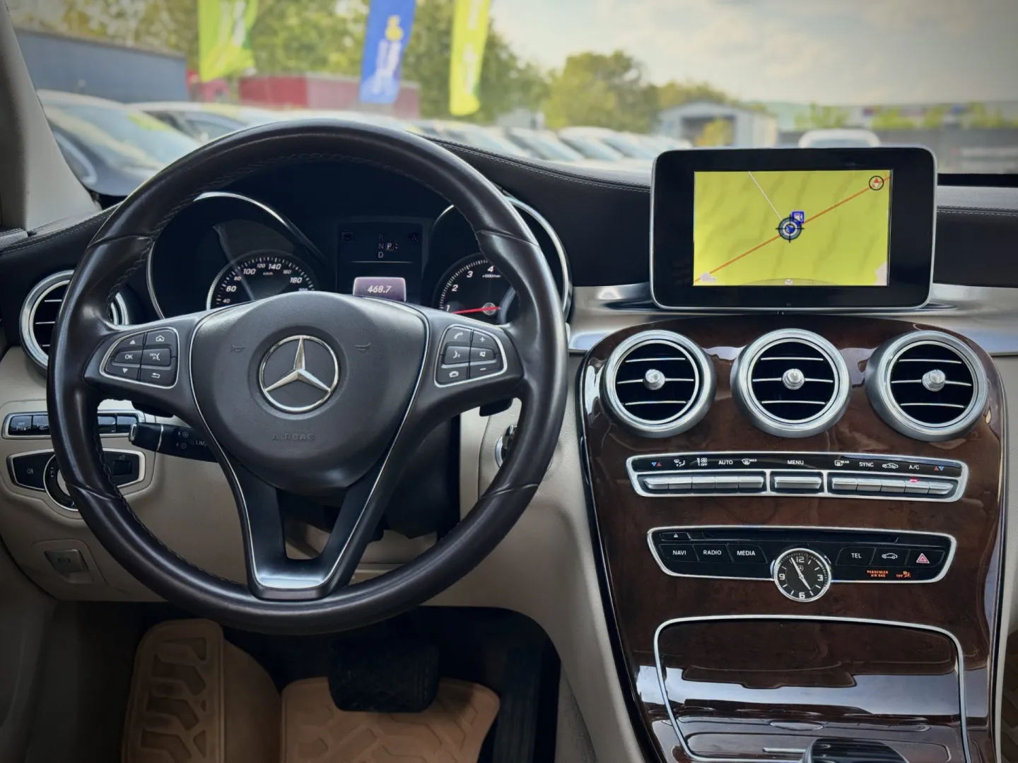 Cumpara/ Vinde online Mercedes-Benz C-Class 2015 SH, la cel mai bun pret pentru tine!