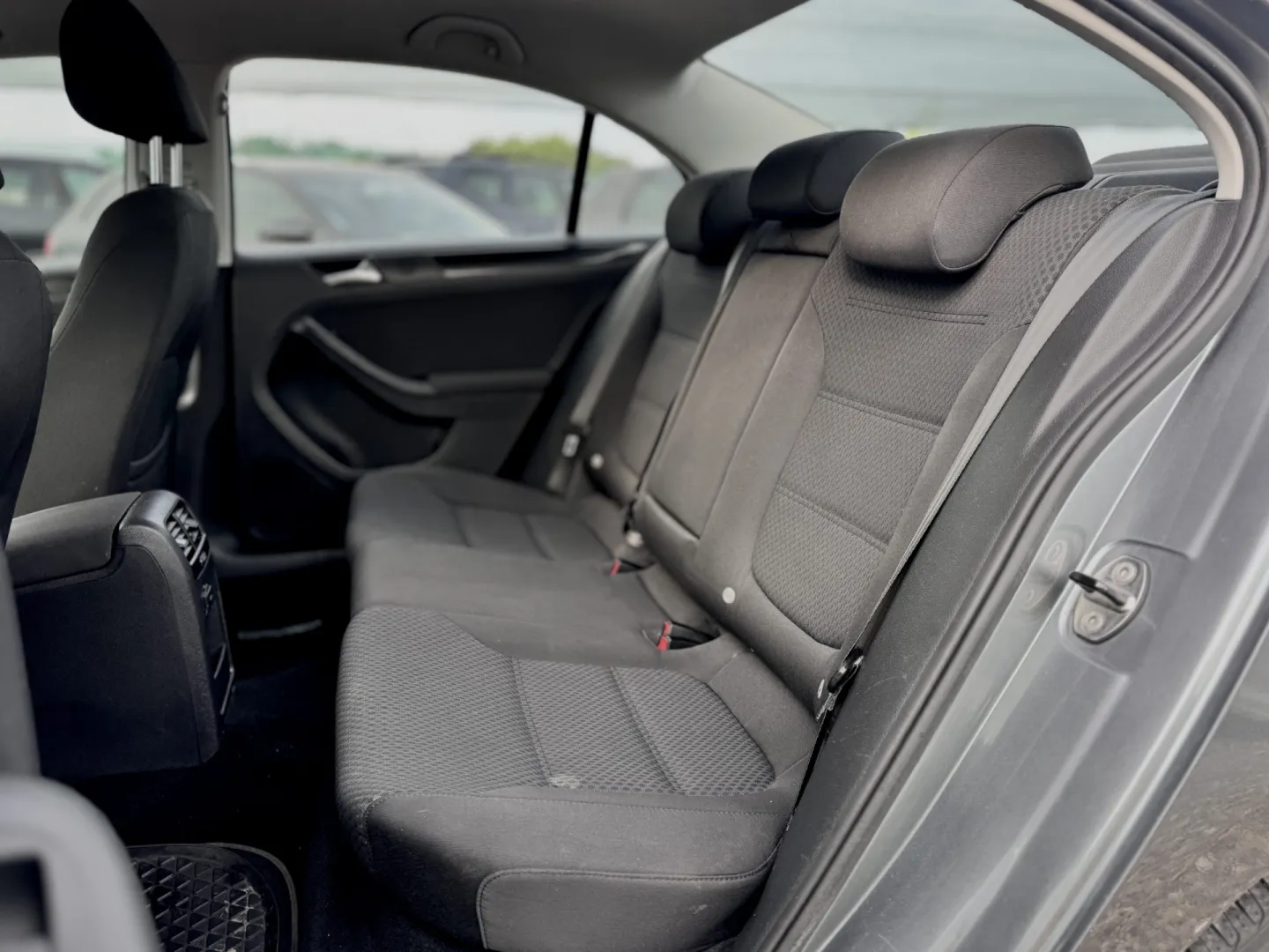 Cumpara/ Vinde online Volkswagen Jetta 2011 SH, la cel mai bun pret pentru tine!
