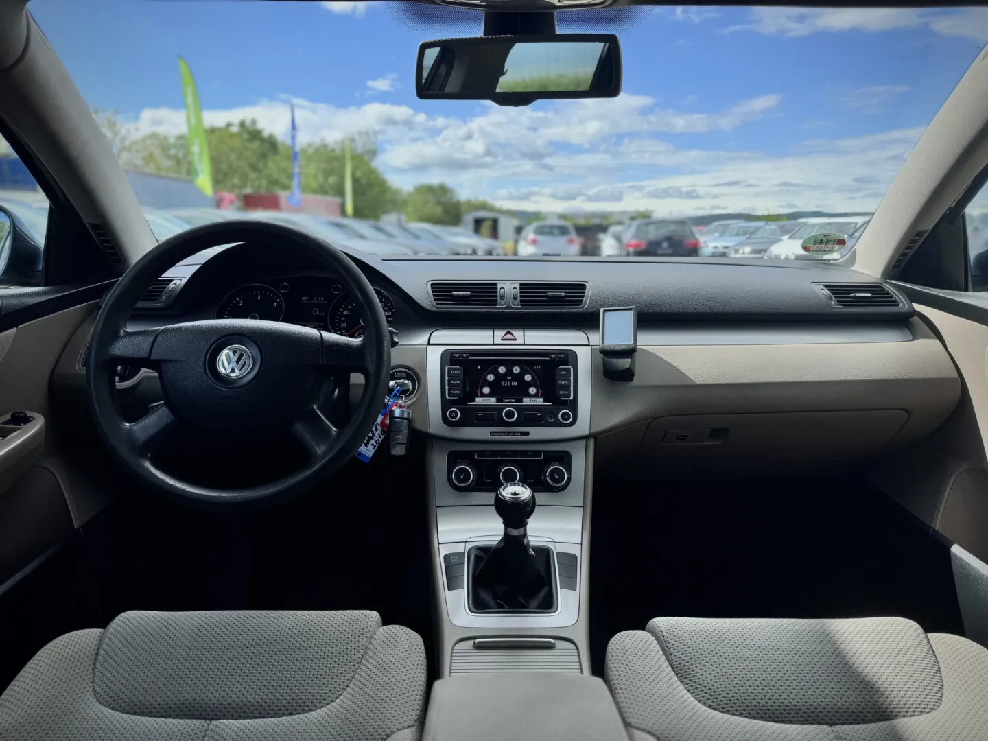 Cumpara/ Vinde online Volkswagen Passat 2009 SH, la cel mai bun pret pentru tine!