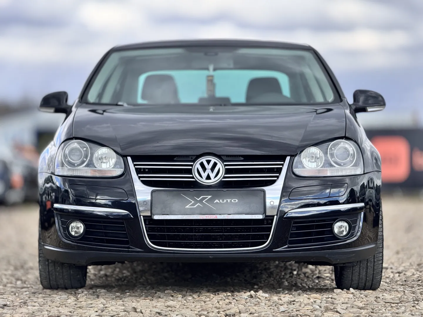 Cumpara/ Vinde online Volkswagen Jetta 2010 SH, la cel mai bun pret pentru tine!