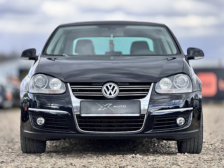 Cumpără / Vinde Volkswagen Jetta 2010 SH, la cel mai bun pret pentru tine!