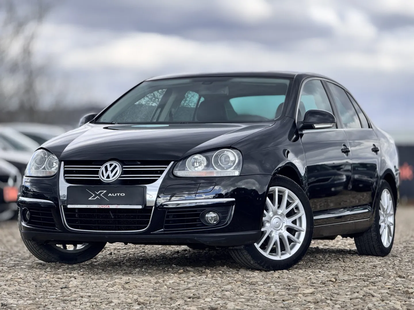 Cumpara/ Vinde online Volkswagen Jetta 2010 SH, la cel mai bun pret pentru tine!