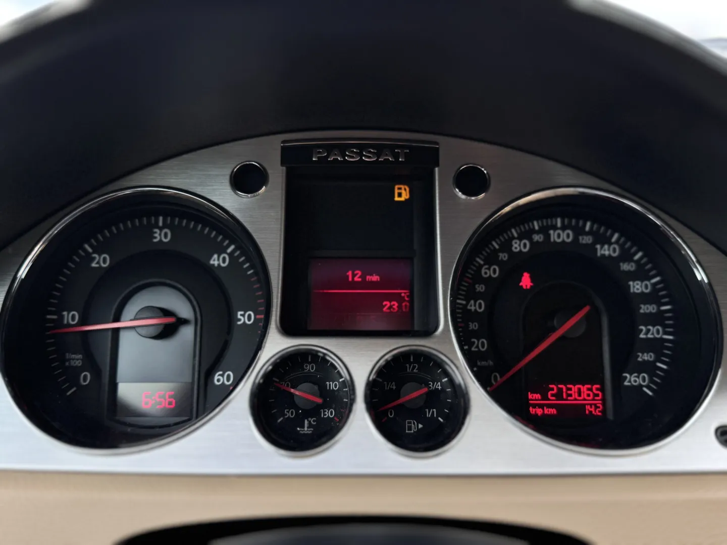Cumpara/ Vinde online Volkswagen Passat 2006 SH, la cel mai bun pret pentru tine!