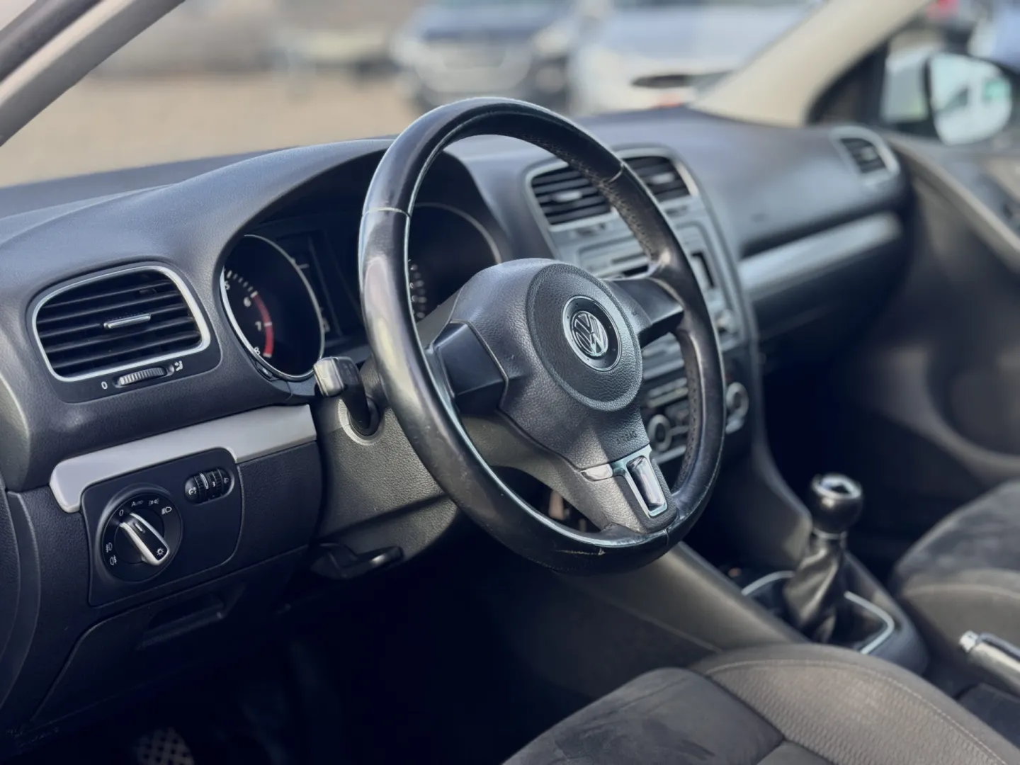 Cumpara/ Vinde online Volkswagen Golf 2009 SH, la cel mai bun pret pentru tine!