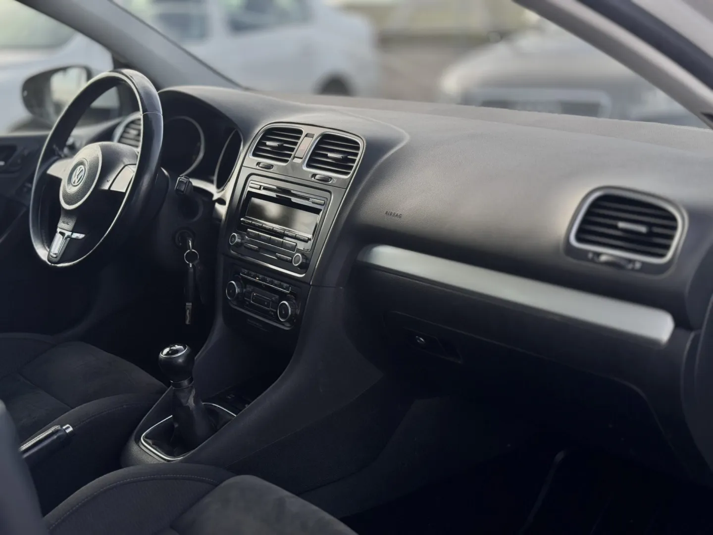 Cumpara/ Vinde online Volkswagen Golf 2009 SH, la cel mai bun pret pentru tine!
