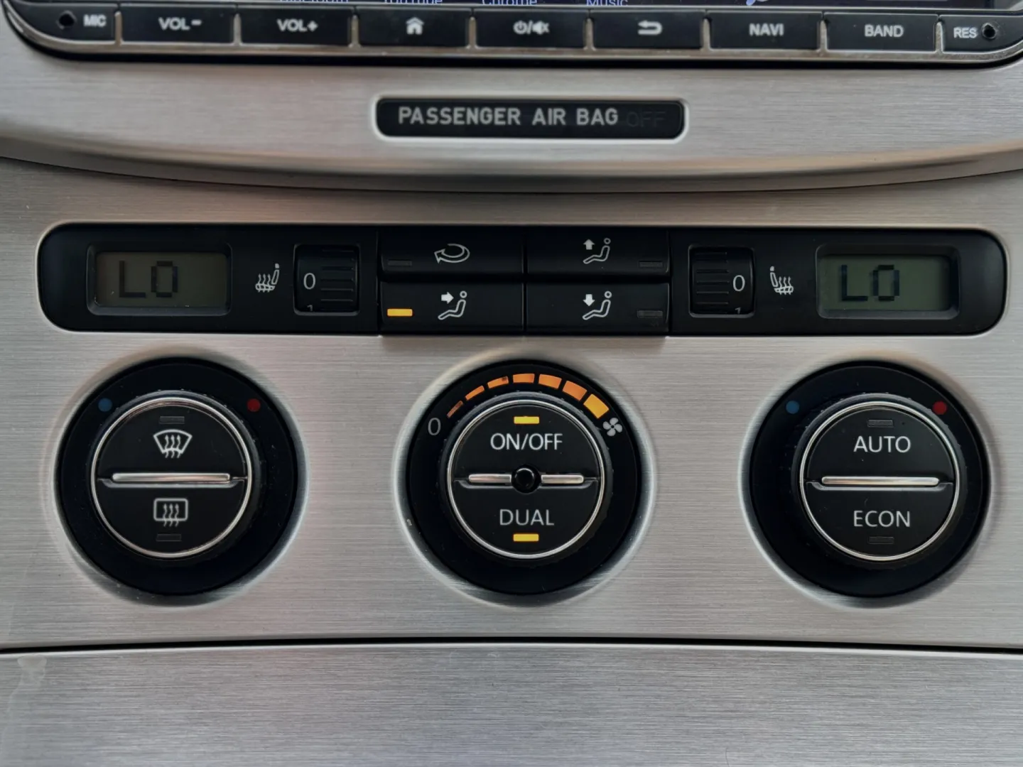 Cumpara/ Vinde online Volkswagen Passat 2006 SH, la cel mai bun pret pentru tine!