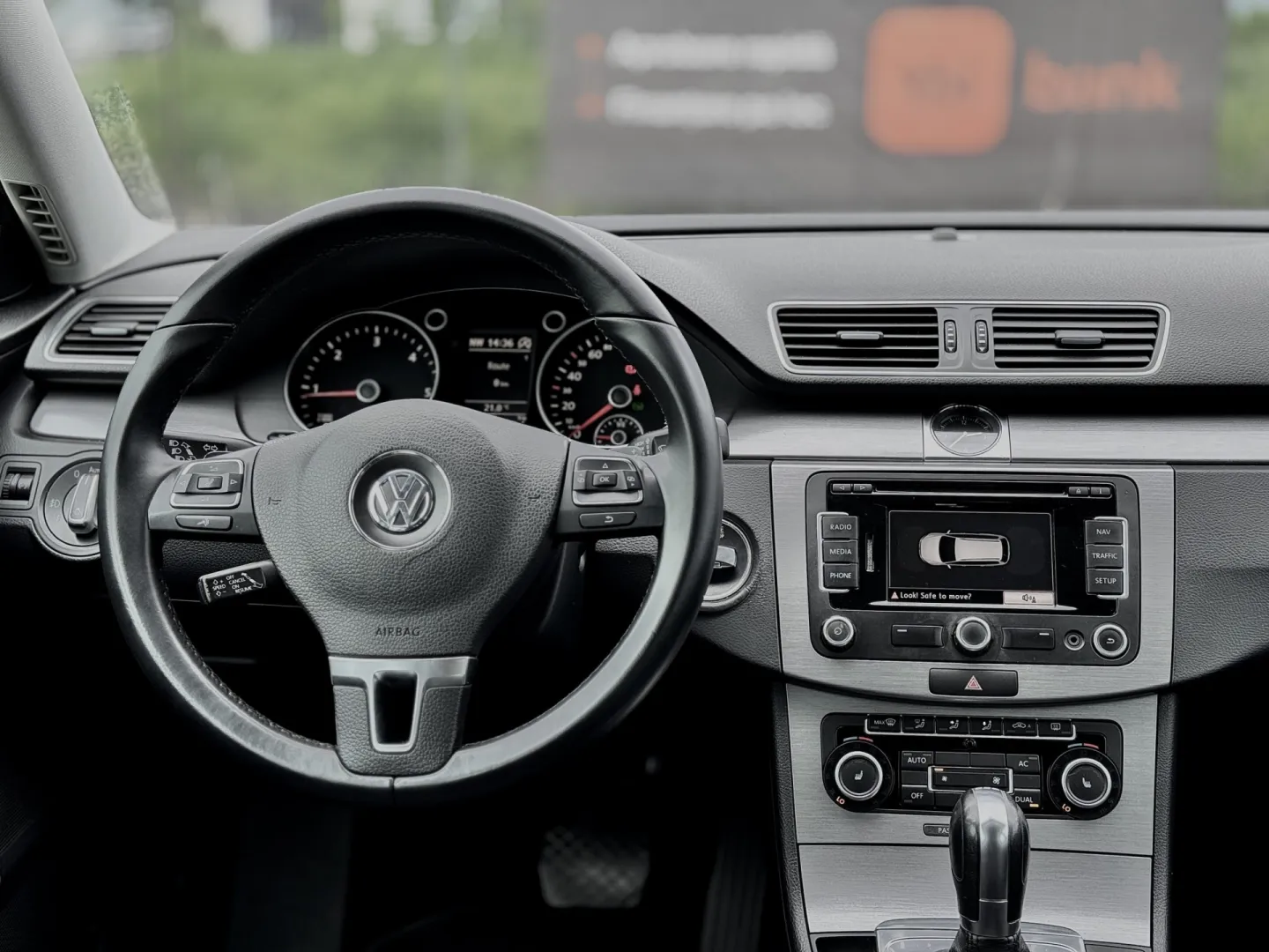Cumpara/ Vinde online Volkswagen Passat 2011 SH, la cel mai bun pret pentru tine!